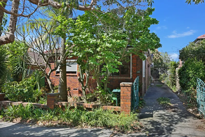 Front of 12 Caroline St Kingsgrove, photo 2 of 2