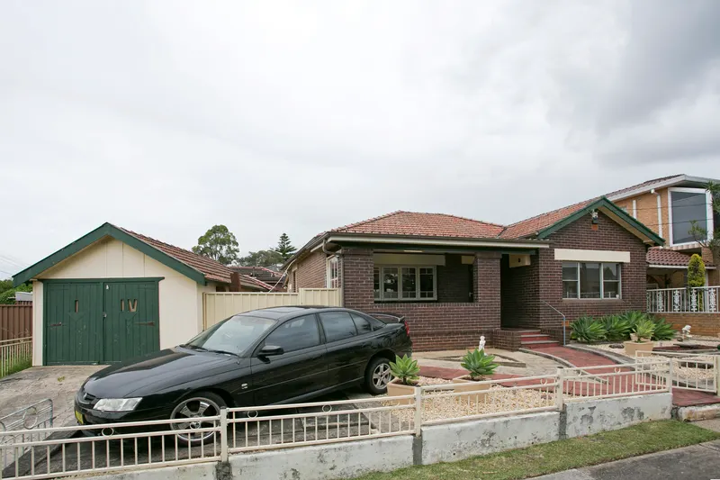 Front of 14 Forsyth St Kingsgrove, photo 2 of 2