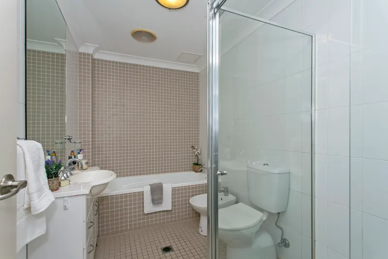 Bathroom at 20 block 38-40 Meryla St Burwood