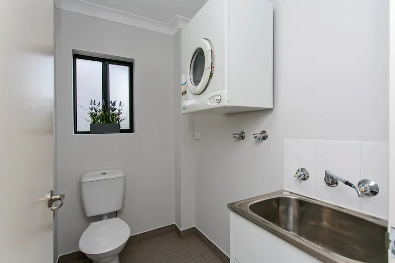Laundry at 20 block 38-40 Meryla St Burwood