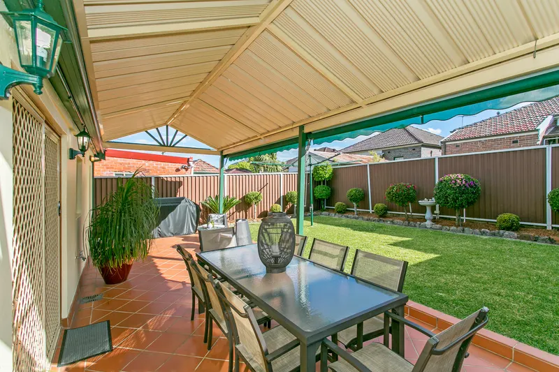 Interior at 5 Bardwell Crest Earlwood