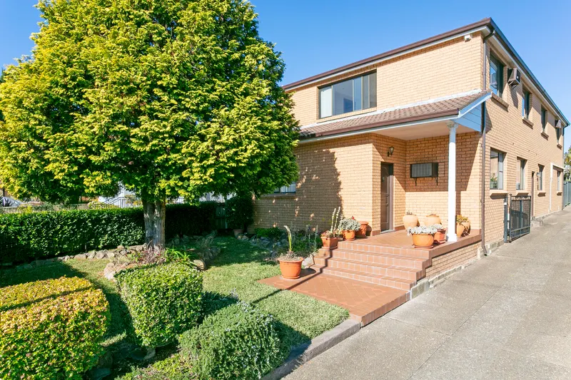 Front of 6 Potter Ave Earlwood