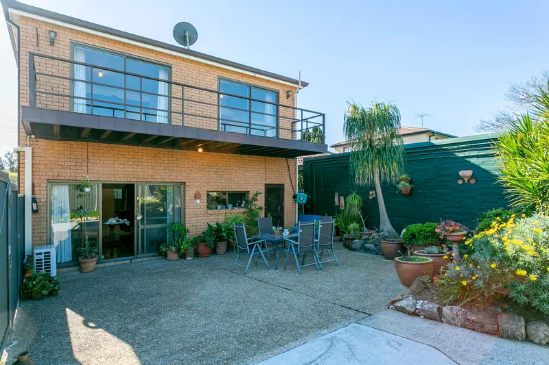 Outdoor area at 6 Potter Ave Earlwood
