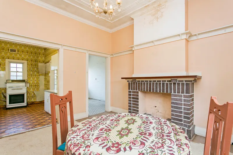 Living area at 93 William st Earlwood